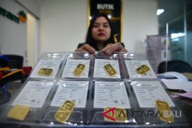 Pelemahan dolar dongkrak kenaikan harga emas