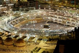 Jamaah mulai padati keran air zamzam