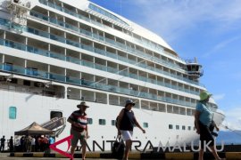 Kapal pesiar "Seabourn Sojourn" singgahi Ambon