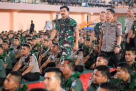 Panglima TNI-Kapolri tinjau perbatasan Indonesia-Malaysia