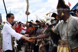 Jokowi Optimistis Pembangunan Infrastruktur Asmat Lancar Pasca-KLB (Video)