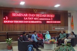 Kampanyekan Perdamaian, Mantan Teroris dan Keluarga korban Testimoni di Unej