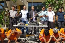 Lima pelaku begal motor ditangkap Polsek Kuta
