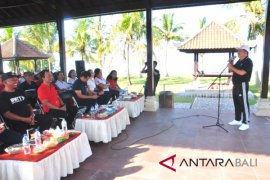 Promosi pariwisata Jembrana melibatkan seluruh pejabat