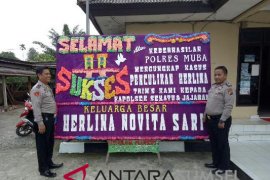 Sampaikan terima kasih, Elin kirimkan ini ke Polres