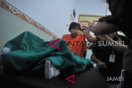 Seorang ayah serahkan anaknya tersangka pembunuh sopir