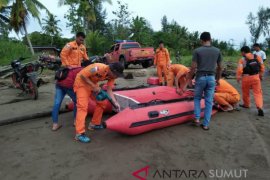 Seorang warga Nias Selatan hanyut di sungai