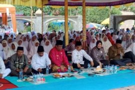 Wirid Akbar BKMT, Ini Ajakan Pj Bupati Rohil pada Ratusan Ibu-Ibu