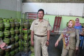 Dinas Perdagangan Pastikan Stok Elpiji di Kediri Mencukupi (Video)