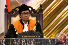 KPK: Artidjo Alkostar sosok hakim yang dipercaya masyarakat