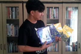 Forum Pegiat Literasi Padang Panjang berbagi buku dan buka puasa bersama