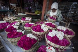 HARGA BUNGA TABUR MELONJAK JELANG PUASA Page 2 Small