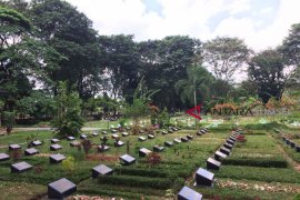 Geger, makam di Muratara terbongkar secara misterius
