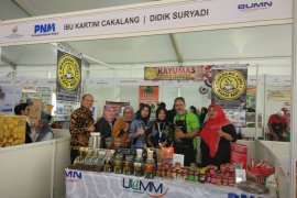 Sambal roa-cakalang Kartini laris di bazar Kementerian BUMN