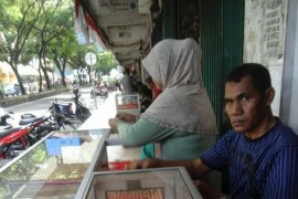Transaksi emas pinggiran jalan di Ambon sepi