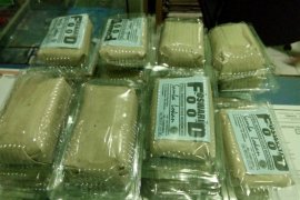 Samba Lokan dan Dendeng Jantung Pisang andalan Mukomuko di Malaysia