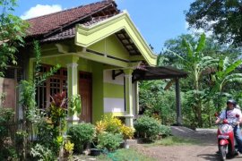 Ibunda Mahasiswi Bergabung ISIS Menangis Dengar Anaknya  Dideportasi