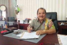 Walikota pertanyakan  mahalnya tiket pesawat ke Nias