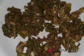 "Anyang" menu favorit berbuka puasa di Singkil