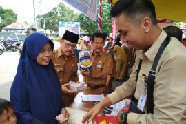 Bazar murah untuk menstabilkan harga sembako jelang Ramadhan di Agam (Video)