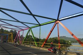 Warga berharap pemerintah segera perbaiki jembatan