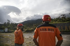 PANTAUAN PUNCAK GUNUNG MERAPI Page 1 Small