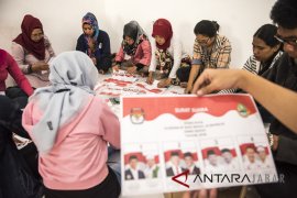 Panwaslu Garut temukan kesalahan huruf nama calon