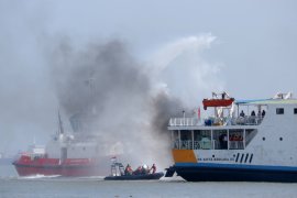 Simulasi Penanganan Kebakaran Kapal