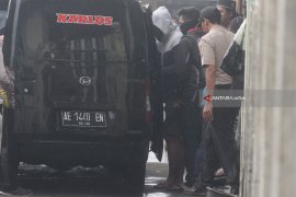 Police Arrest 13 Terror Suspects