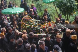 Ritual Unan-unan Suku Tengger