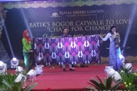 Royal Safari Puncak dukung batik Bogor (Video)