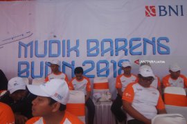 BNI Berangkatkan Ratusan Santri Jombang Mudik Gratis