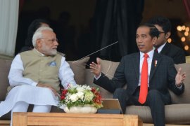 Di Monas, Jokowi dan Modi terbangkan layang-layang