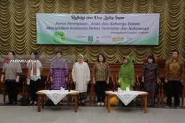 Risma Ajak Elemen Masyarakat di Surabaya Perkuat Silaturahmi