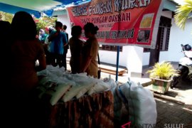 Disperindag gelar pasar murah Lebaran di Jaton