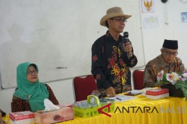 Prof Idiannor evaluasi program "Gentong Terasi"