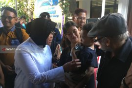 Risma Imbau Warga Surabaya Tidak Menyerah