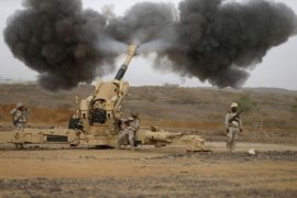 Arab saudi cegat rudal yang ditembakkan Al-Houthi  ke kota perbatasan