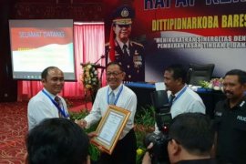 Ungkap 3 TPPU Narkoba, Polda Riau Diberi Penghargaan Terbaik Pertama dari Mabes Polri