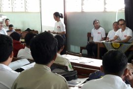 Uniqlo selenggarakan "sustainability activity" di SMA/SMK Taman Siswa
