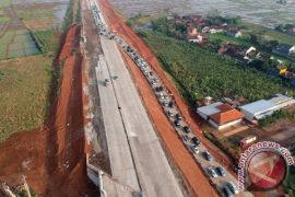 Arus mudik di tol fungsional Batang-Semarang padat lancar
