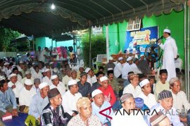 Ribuan Jemaah hadiri buka puasa bersama Cabup Independen HSS