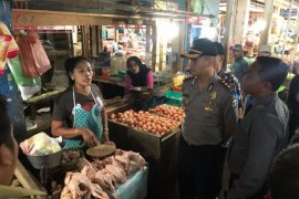 Jelang Lebaran, Harga Daging Ayam di Jember Melambung