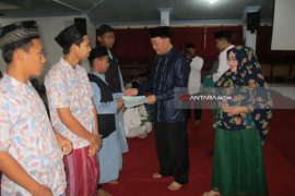 Anak Yatim di Kediri Dapat Bantuan Pemkot