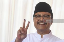 Gus Ipul Mencoblos