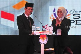 Paslon Calon Walikota/ Walikota Palembang unjuk Program di debat terbuka Page 2 Small