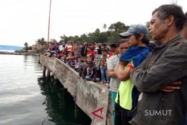 Keluarga korban kapal tenggelam pasrah