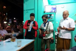 Pemusik Padangsidimpuan hibur Rusydi Nasution