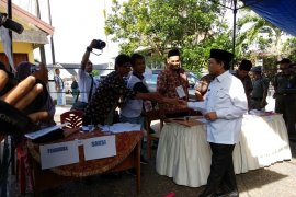 Plt gubernur pantau sejumlah TPS