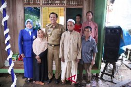 Bupati resmikan bedah rumah Aliyah